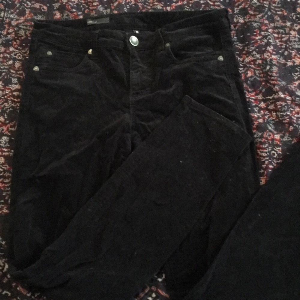 Black corduroy skinny pants